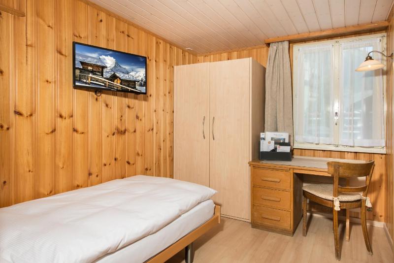 Hotel Alpina - image 11