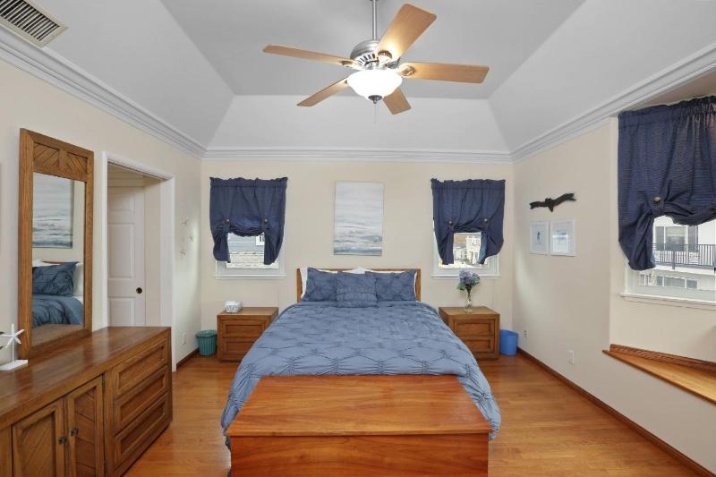 304 - 35th Street - image 8