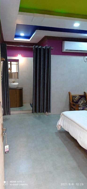 Vishwa hotel and lodging - image 8