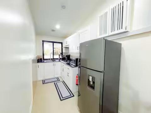 Central Luxury Apartments - image 14
