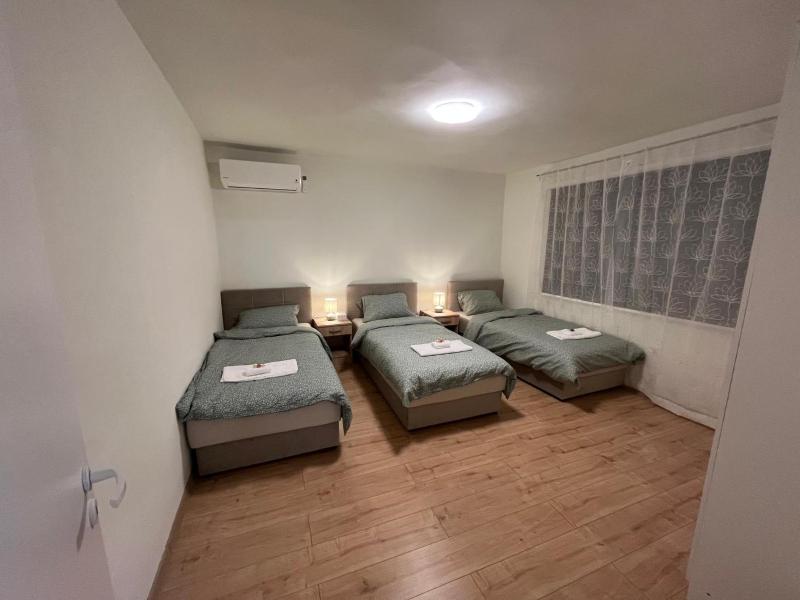 Cardiff Home - image 15