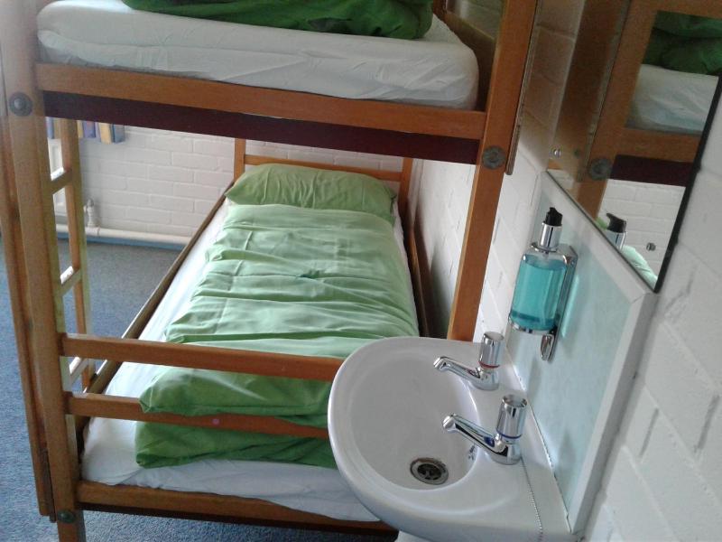 Triple Room with Shared Bathroom image 1