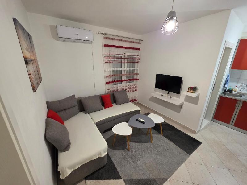 Joy Apartment Budva - image 6