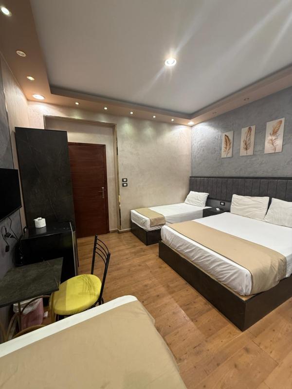 Cairò Plàza Ravexa Hotel - image 3
