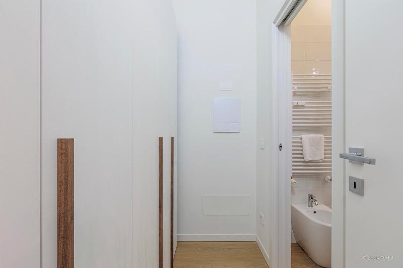 Emerald BGY Charme Suite - image 8