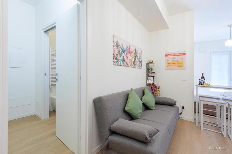 Emerald BGY Charme Suite - image 6