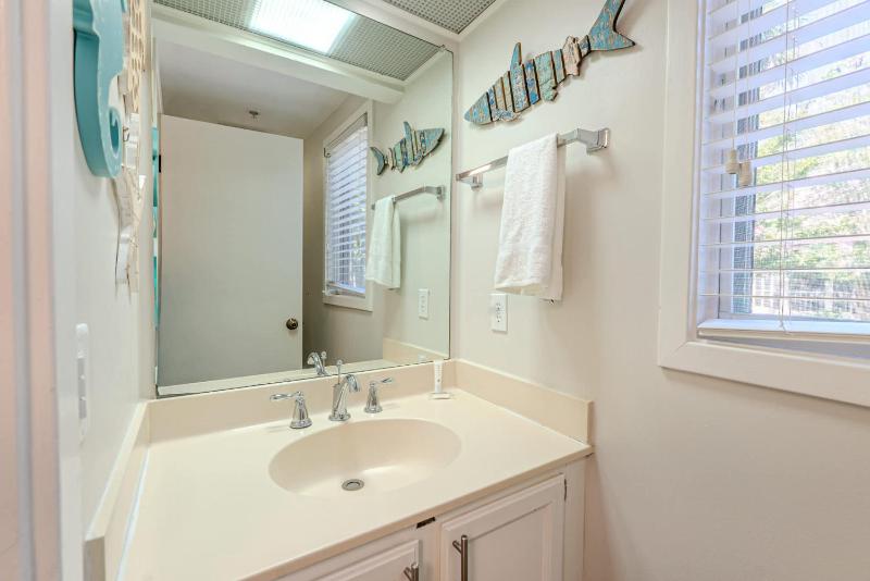 Steps to Beach Palmetto Dunes Suite With Pool & Hot Tub - image 26