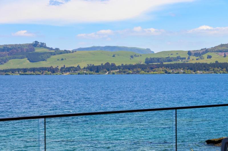 Roam Taupo Upper Terrace Unit 3 - Spa Pool - image 29