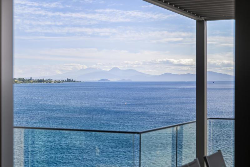Roam Taupo Upper Terrace Unit 3 - Spa Pool - image 35