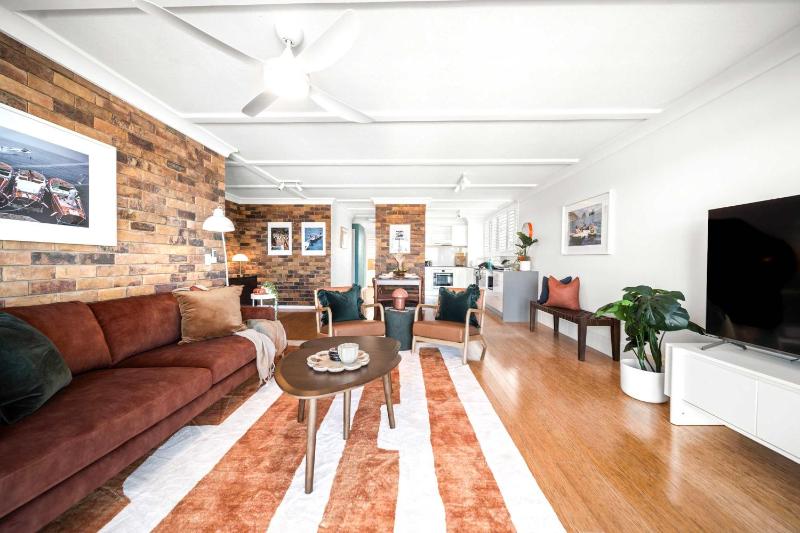 Retro Coastal Retreat with Pool and Kings Beach Views - image 12