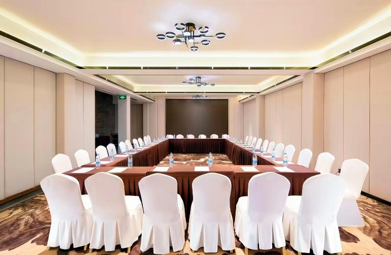 Chengdu Yuelanli S Hotel - image 3
