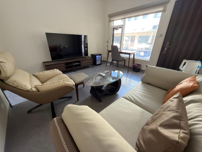 Plaza Hotel - image 7
