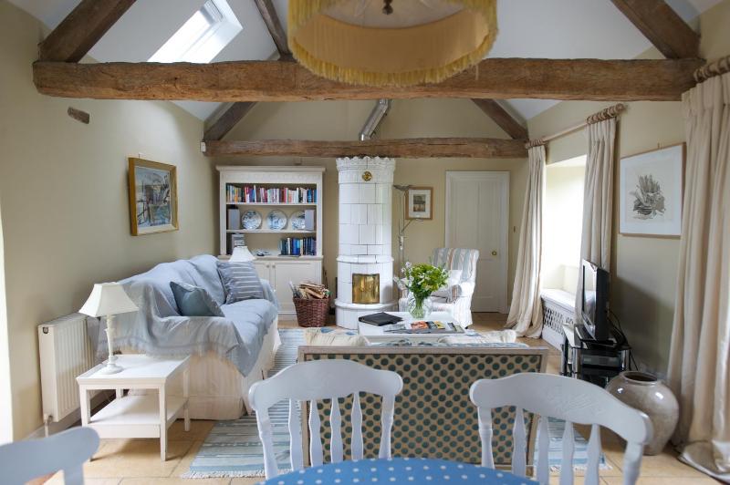 Three-Bedroom House image 1