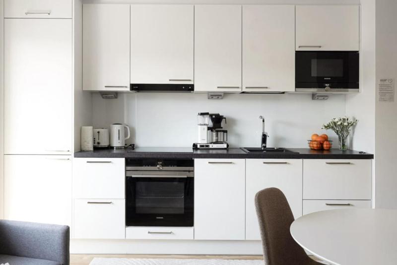 Modern condo in Mall of Tripla - image 13