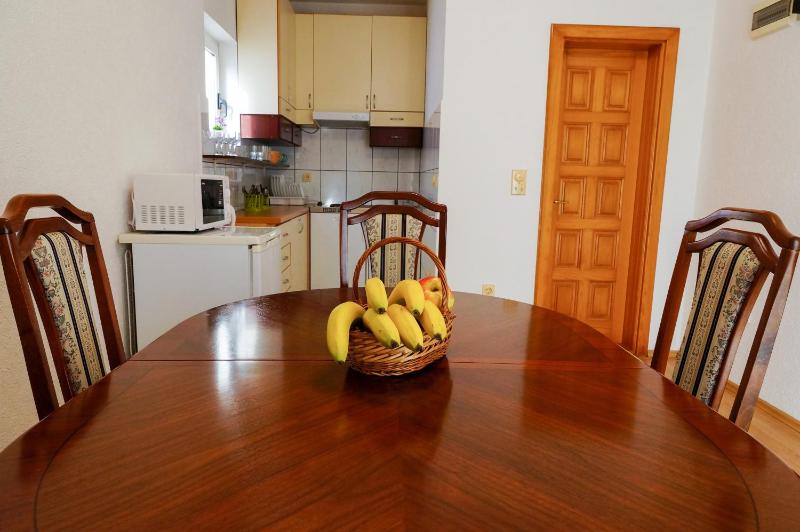 Guest House Heart of Budva - image 11