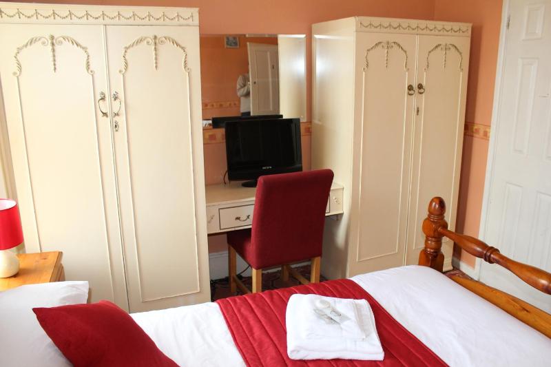 Family Room with Bathroom image 2