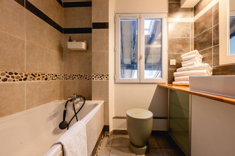 Beautiful apartment in the heart of Annecy - image 23