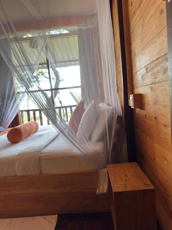 Saffron Eco Cottage - image 38