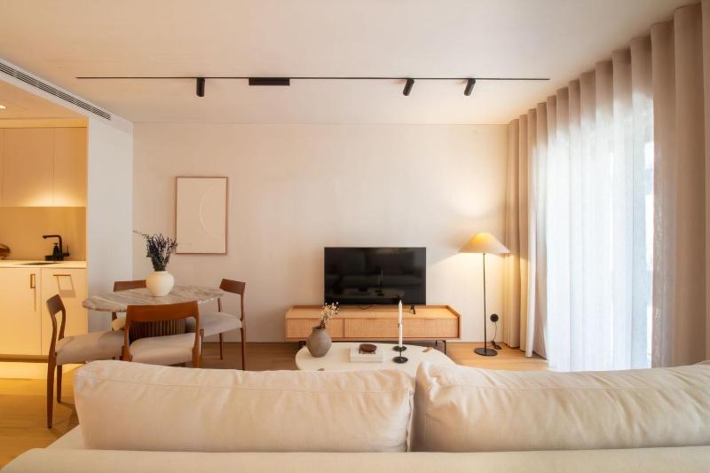 Verde Almada Downtown Metro Luxury Stay - image 1