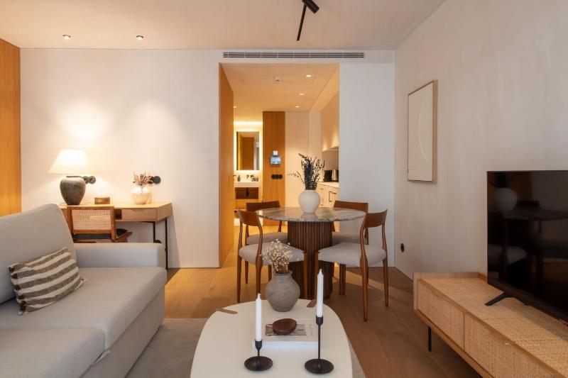 Verde Almada Downtown Metro Luxury Stay - image 11