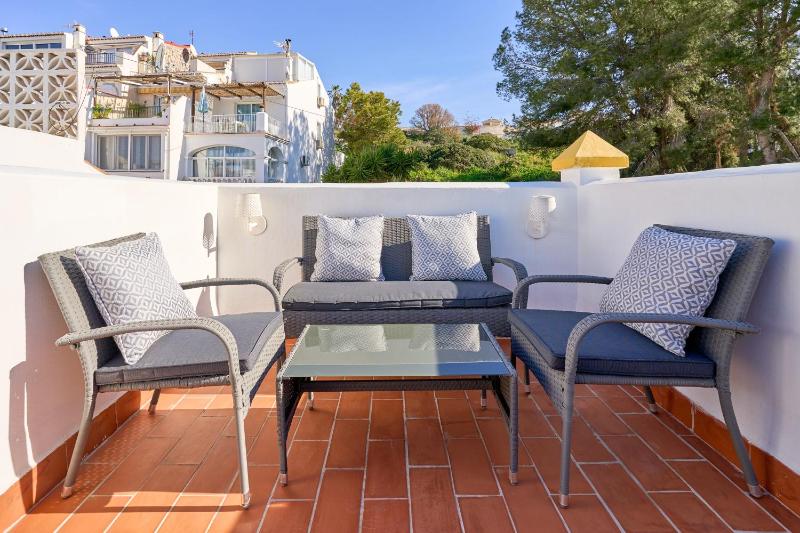 Casa Rosa Burriana Beach Nerja - image 3