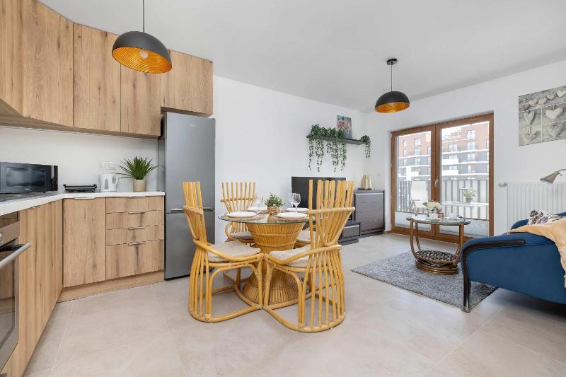 Przestronny Apartament z Miejscem Parkingowym w Katowicach by Noclegi Renters - image 8