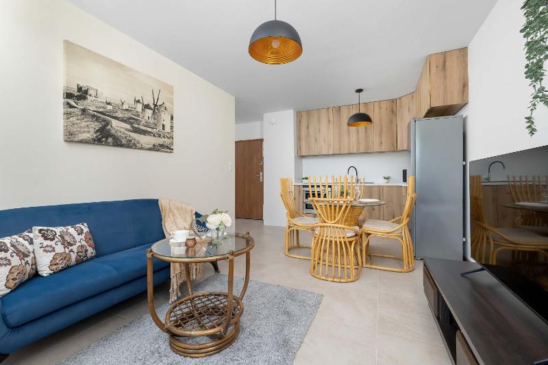 Przestronny Apartament z Miejscem Parkingowym w Katowicach by Noclegi Renters - image 22