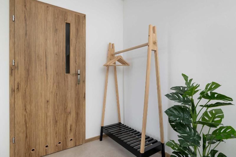Przestronny Apartament z Miejscem Parkingowym w Katowicach by Noclegi Renters - image 19
