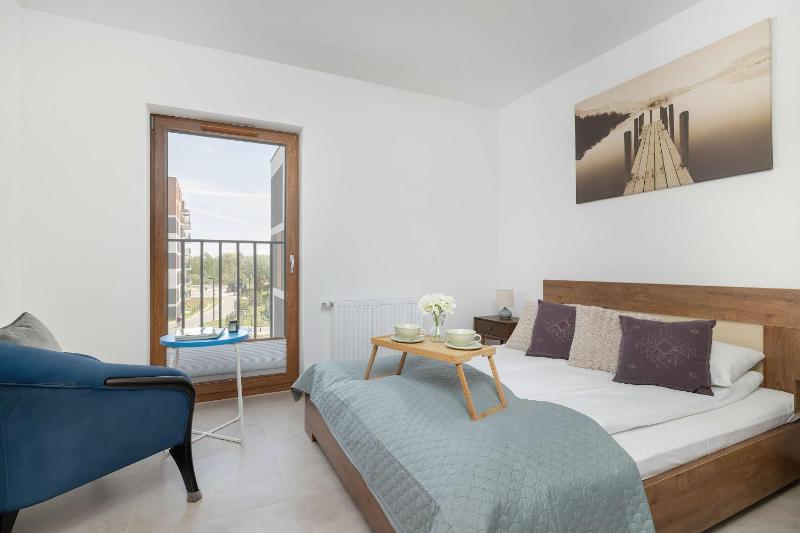 Przestronny Apartament z Miejscem Parkingowym w Katowicach by Noclegi Renters - image 18
