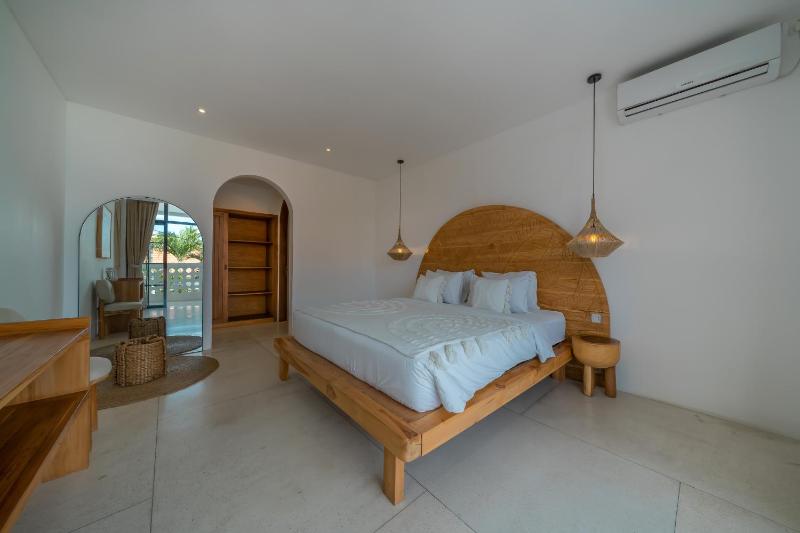 Villa Eliad - Charming 3 Bedroom Mediterranean Villa in Berawa - image 48