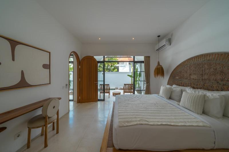 Villa Eliad - Charming 3 Bedroom Mediterranean Villa in Berawa - image 17