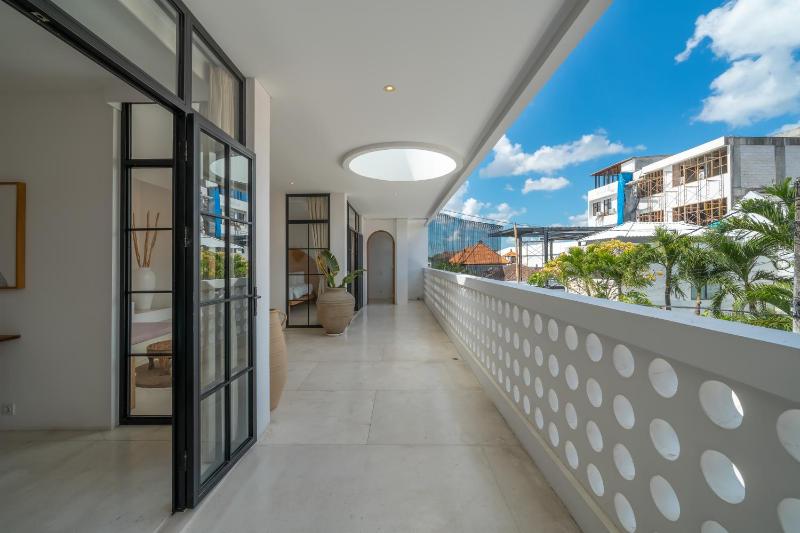 Villa Eliad - Charming 3 Bedroom Mediterranean Villa in Berawa - image 33