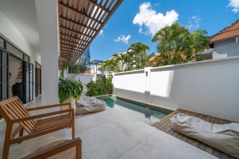 Villa Eliad - Charming 3 Bedroom Mediterranean Villa in Berawa - image 2