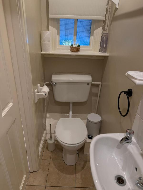 Adam Place Guest House - image 18