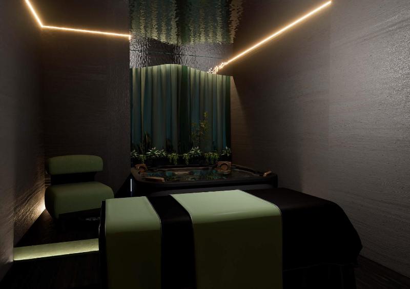 Manhattan Grand Hotel - image 7