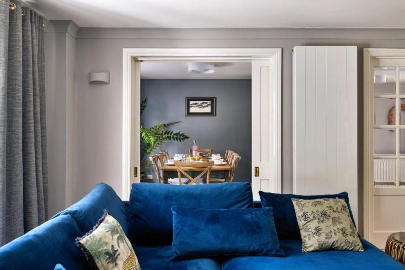 Finest Retreats - Wobbly Cod - image 16