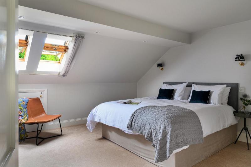 Finest Retreats - Wobbly Cod - image 33