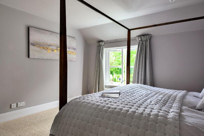 Finest Retreats - Wobbly Cod - image 8