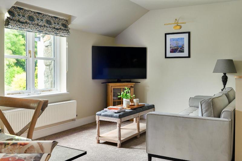 Finest Retreats - Wobbly Cod - image 15