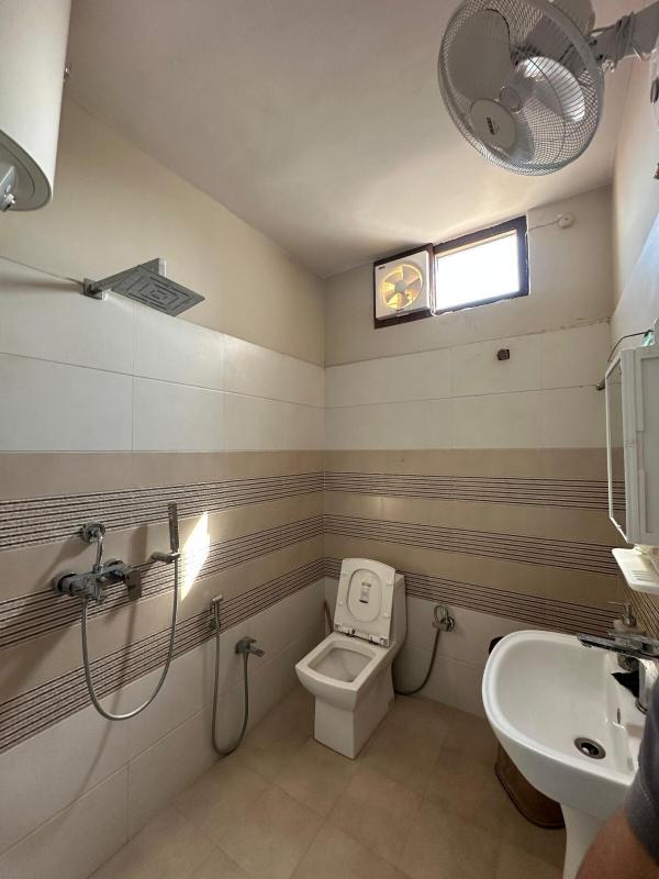 Kashi Kutir-Near Kashi Vishwanath Temple - image 3