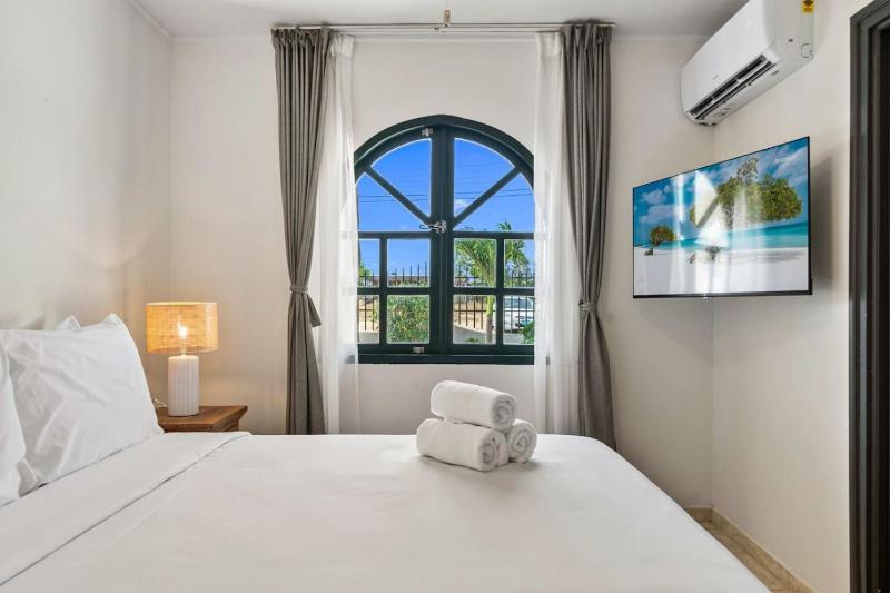 5BR Aruba Villa with Private Pool Near Eagle Beach - image 14