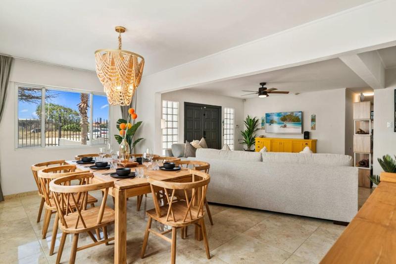 5BR Aruba Villa with Private Pool Near Eagle Beach - image 10