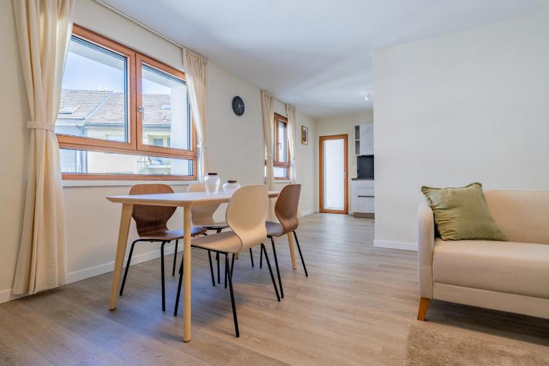 Leaf Apartment in Zurich Oerlikon - image 5