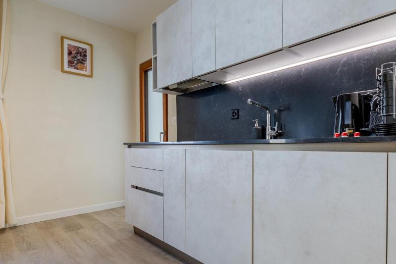 Leaf Apartment in Zurich Oerlikon - image 15