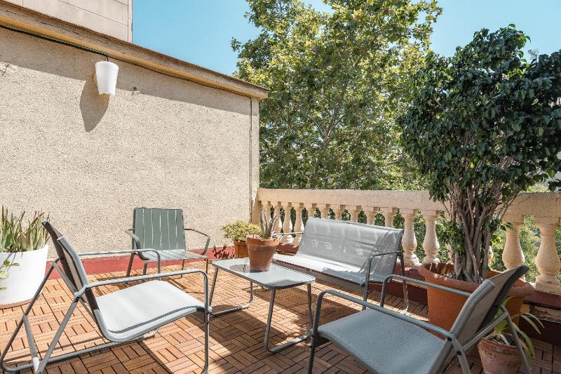 Beautiful Terrace Apartment near Plaza Espanya - image 11