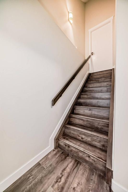Luxurious Basement Hidden Oasis - image 8