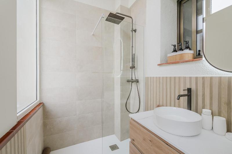 Beautiful Terrace Apartment near Plaza Espanya - image 7