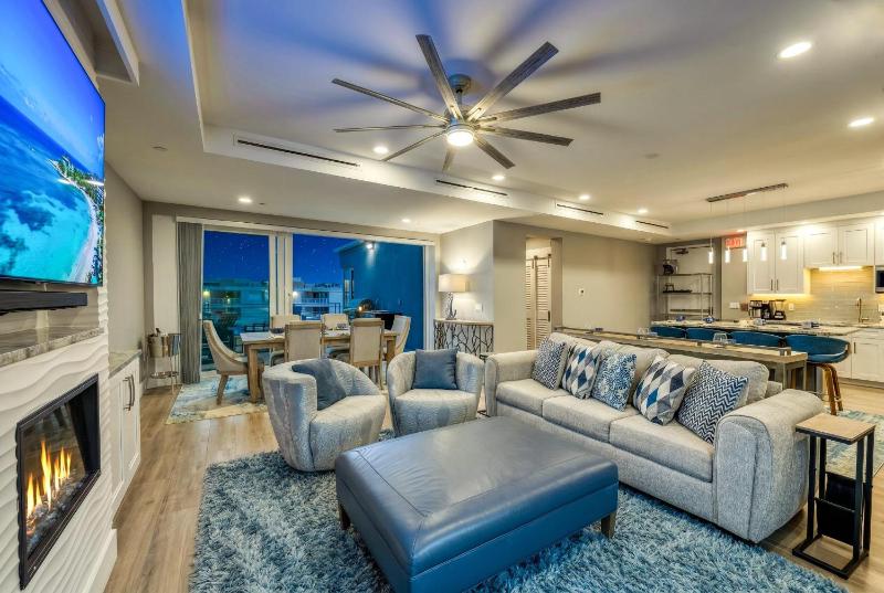 Gulf View Penthouse - 301 (PH) - image 41