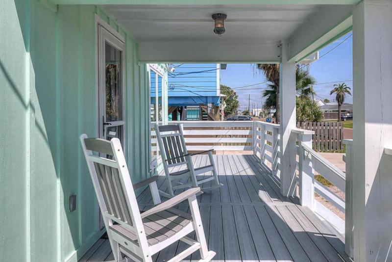 Sea Glass Cottage - image 20