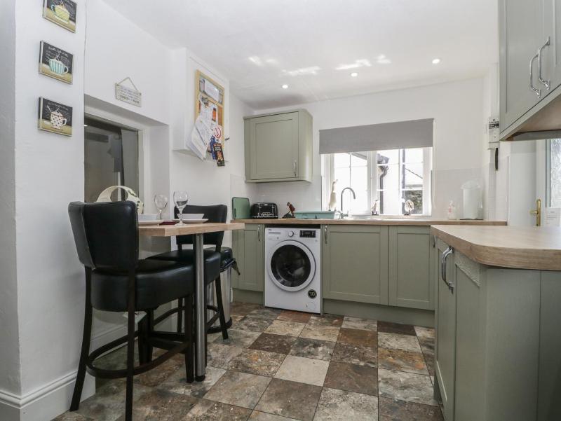 Fountain Cottage - image 10